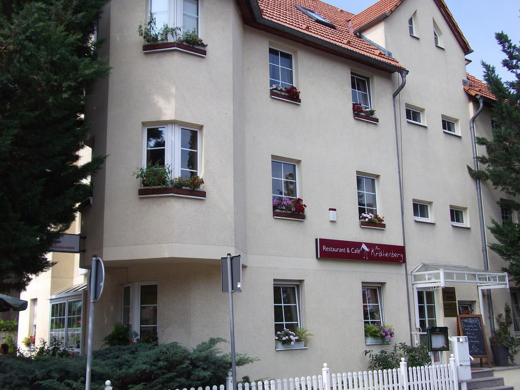 Pension & Cafe Am Kraehenberg Halle  Ngoại thất bức ảnh